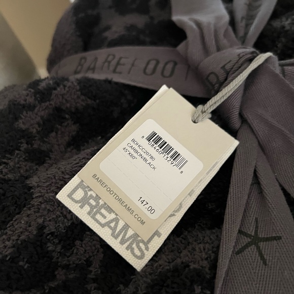 Barefoot Dreams Bedding Barefoot Dreams Signature Plush Cozychic